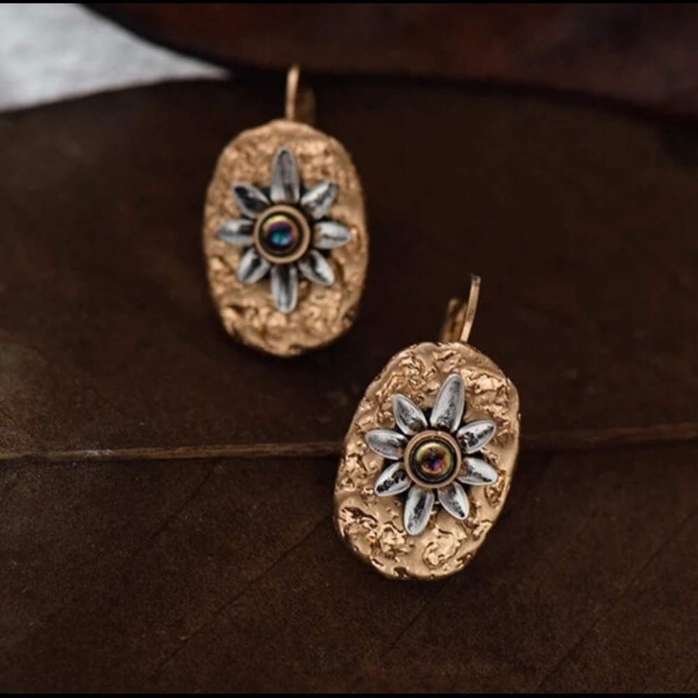 NIB Sunflower Hematite Dangle Earrings